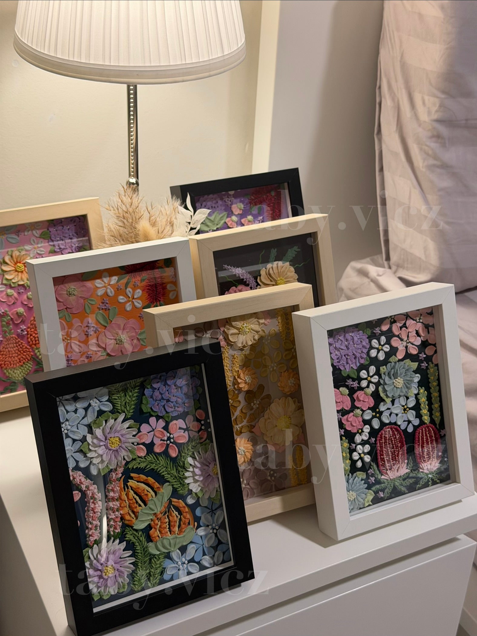 Standing Frame collection
